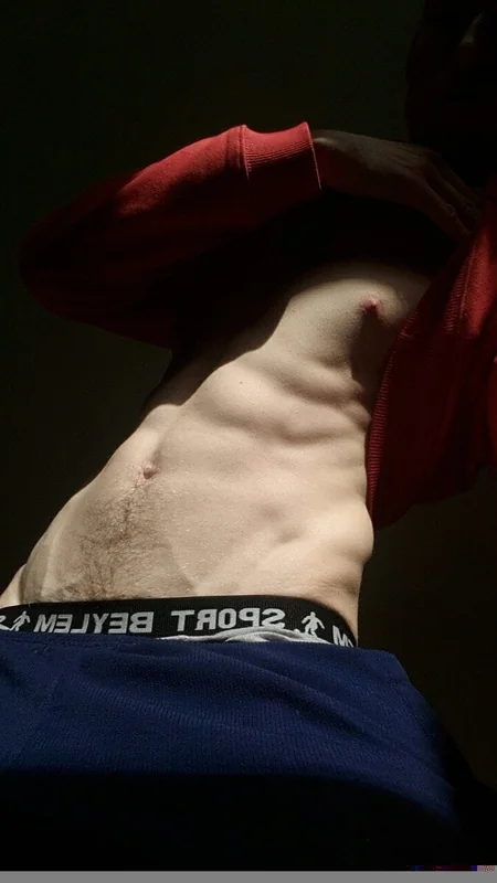 Absladfree OnlyFans Profile Absladfree OnlyFans creator with a smooth body