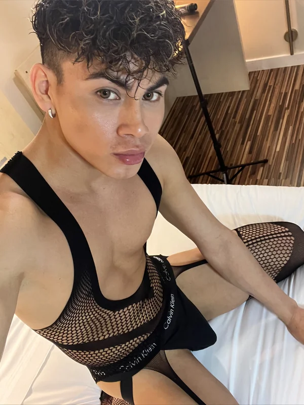 Gabo_tower OnlyFans profile with engaging content