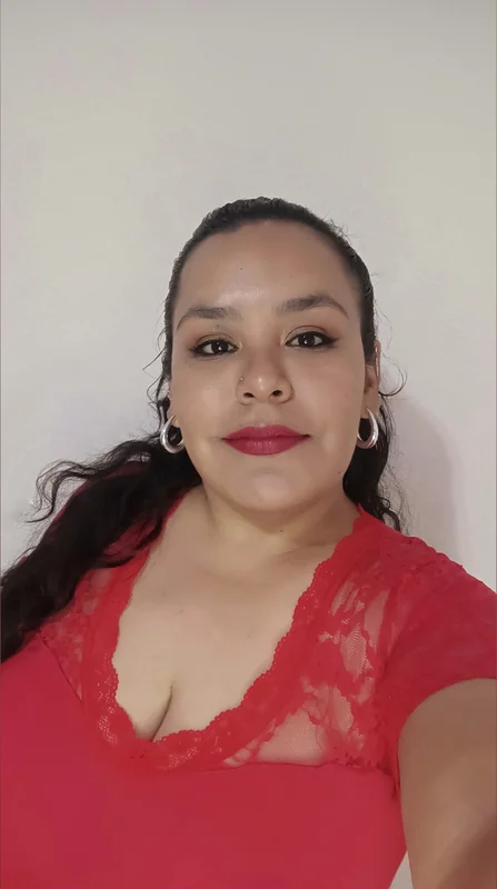 Aepril OnlyFans Profile Aepril OnlyFans creator with curvy figure