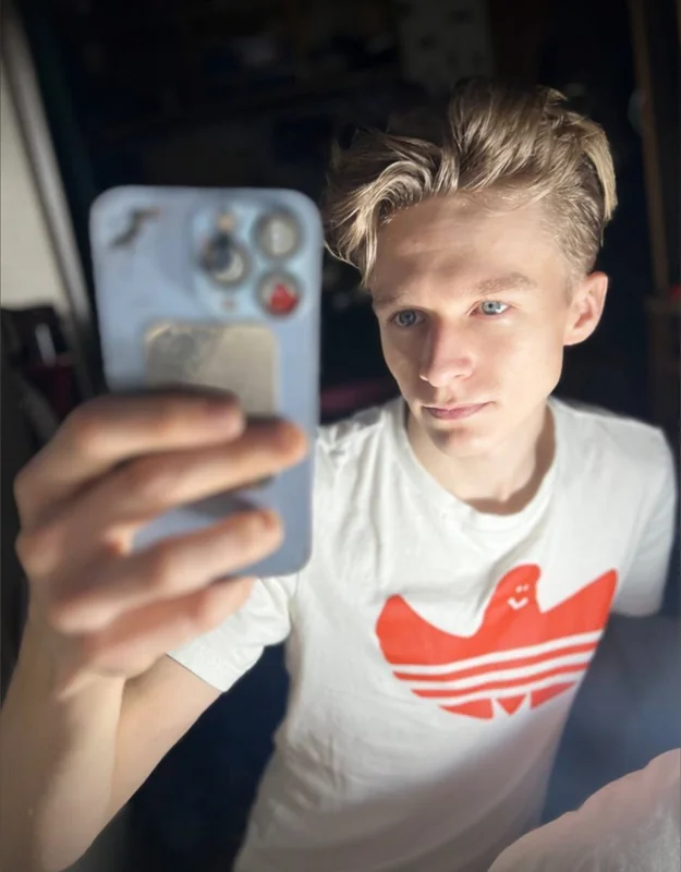 Aiden_official (18) - OnlyFans Creator Profile Picture