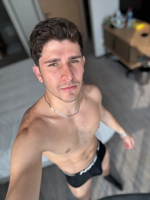 Alberthpineda10 - OnlyFans Creator Profile Picture