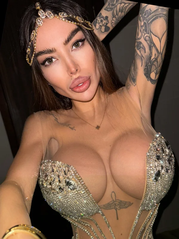 Alena OnlyFans Profile Alena OnlyFans model with stunning visuals