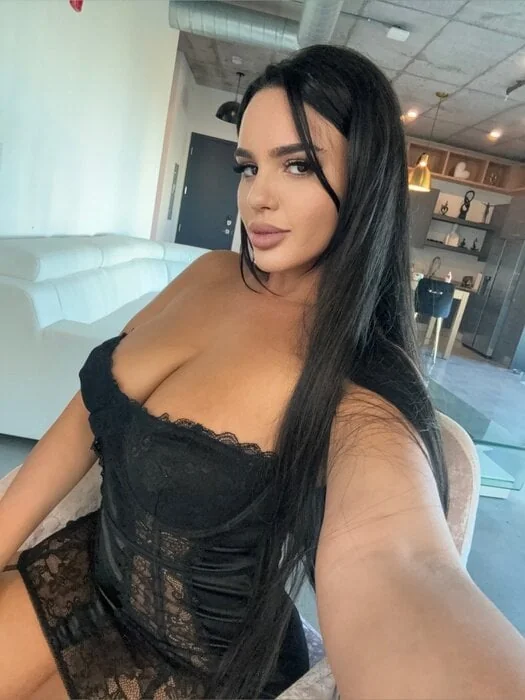 Alexasmorganfree OnlyFans Curvy Creator