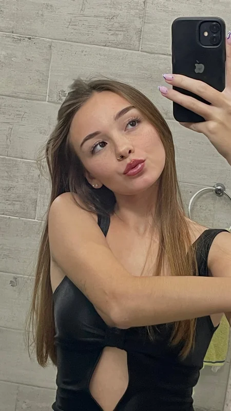 Alexis Gold OnlyFans profile