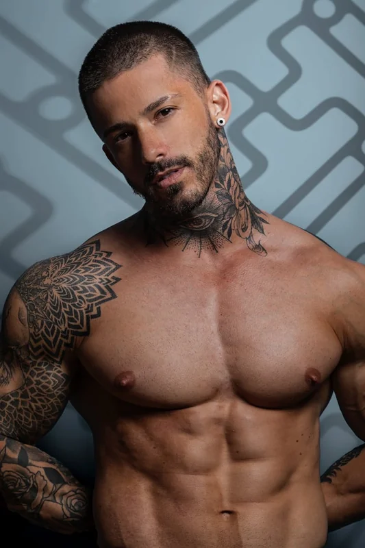 Alex Salgueiro OnlyFans profile