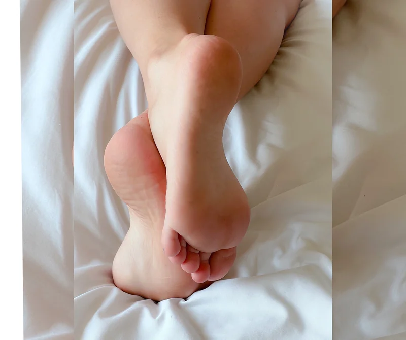Ali OnlyFans profile showcasing her soles