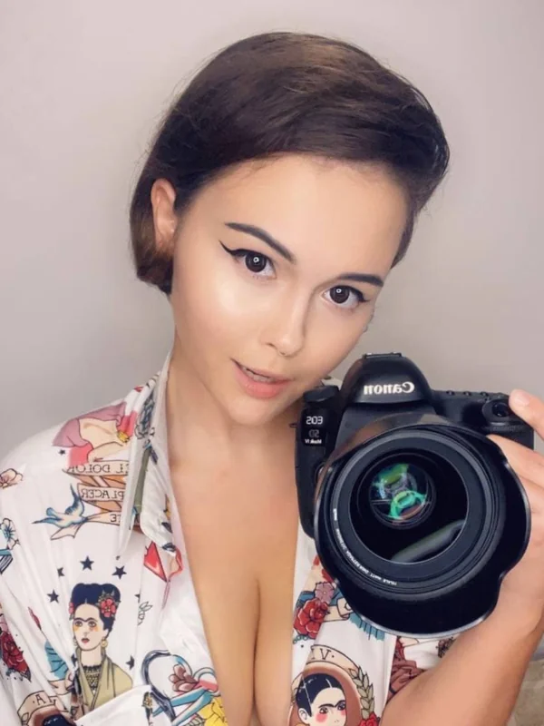 Peachy Alice OnlyFans profile