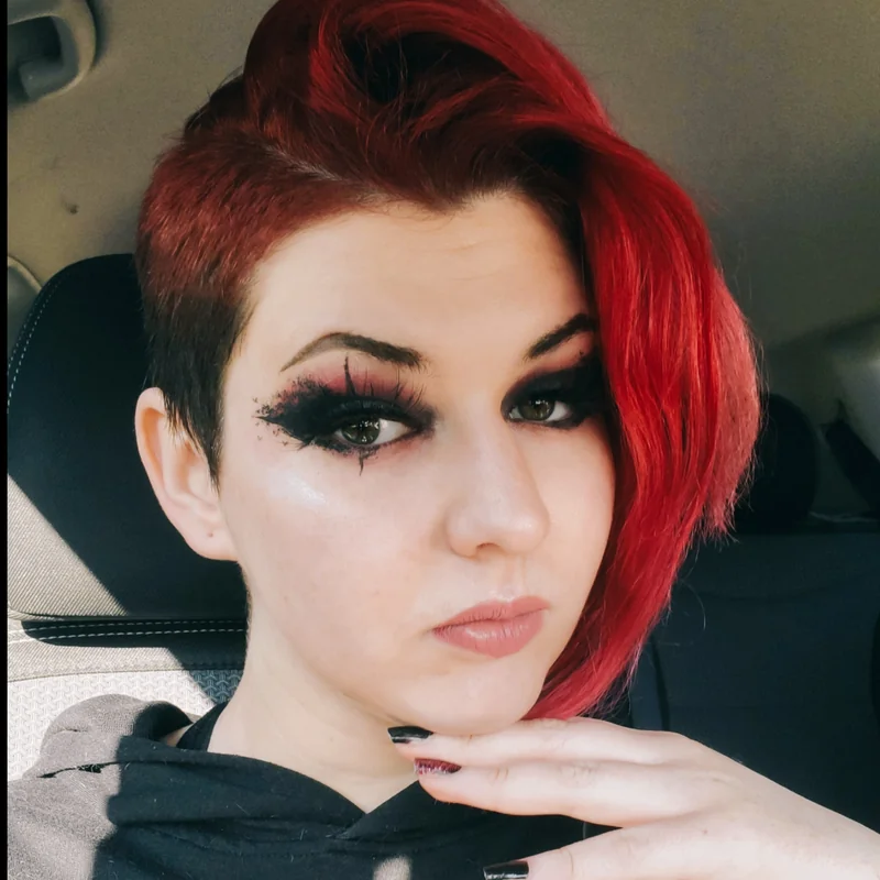 Alice Your Big Titty Goth Girlfriend - OnlyFans Creator Profile Picture