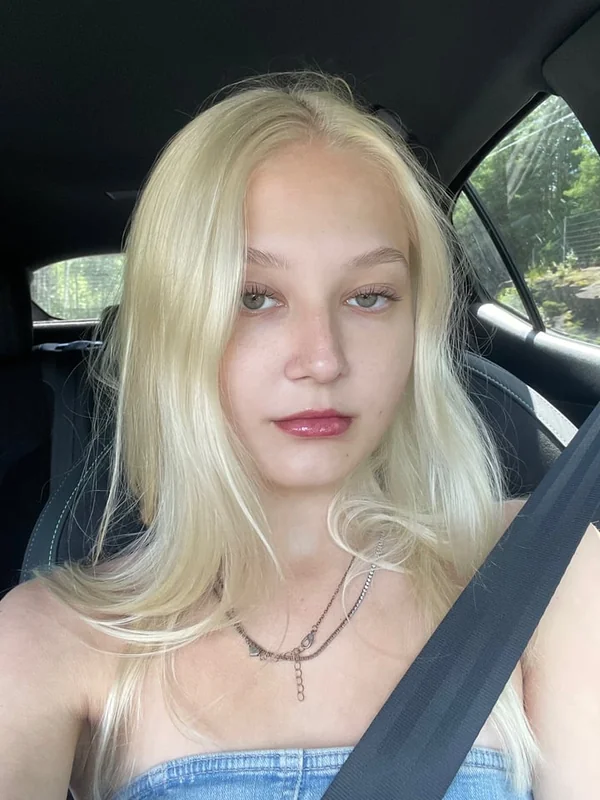 Alicia OnlyFans creator with exclusive content