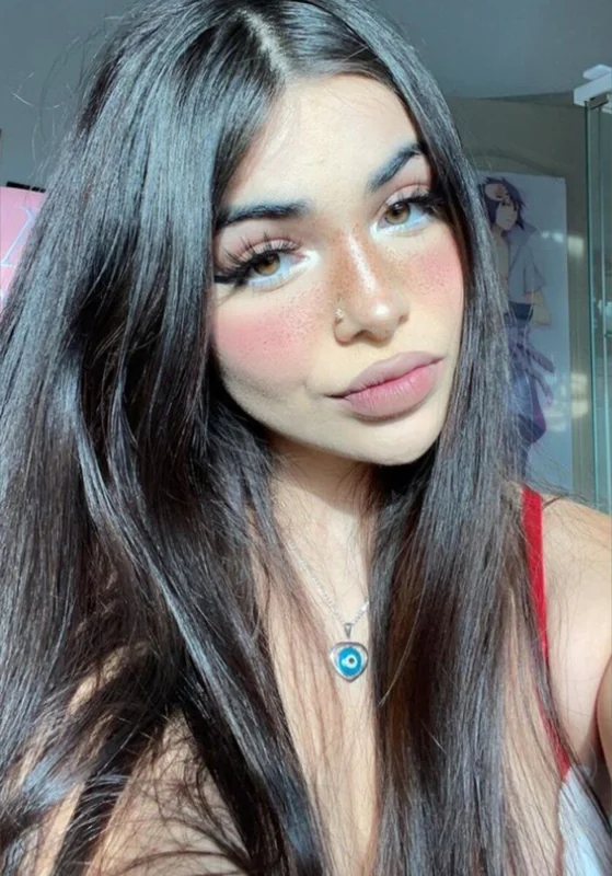 Alina Rose OnlyFans Profile Alina Rose OnlyFans e-girl with engaging personality