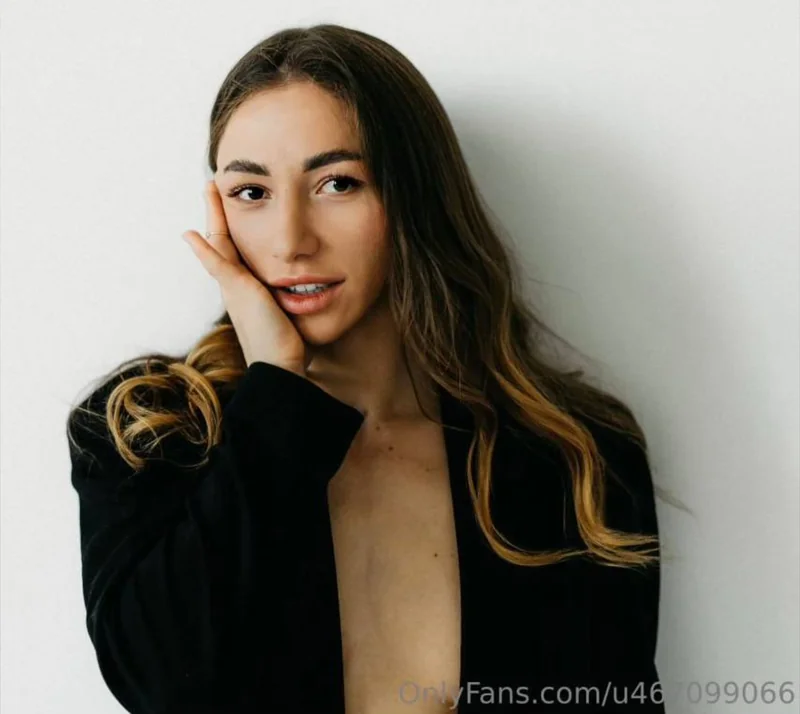 Alisa GymBabe OnlyFans Creator Alisa GymBabe OnlyFans with captivating personality