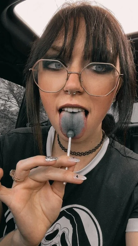 Allimoona04 OnlyFans creator with fun personality