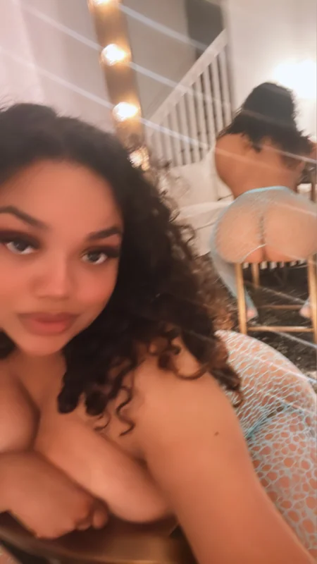 Almightyysoso OnlyFans creator with engaging content