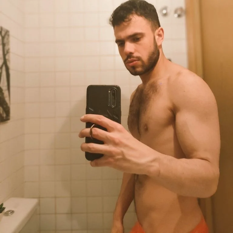 Altonredmale OnlyFans Creator with exclusive content