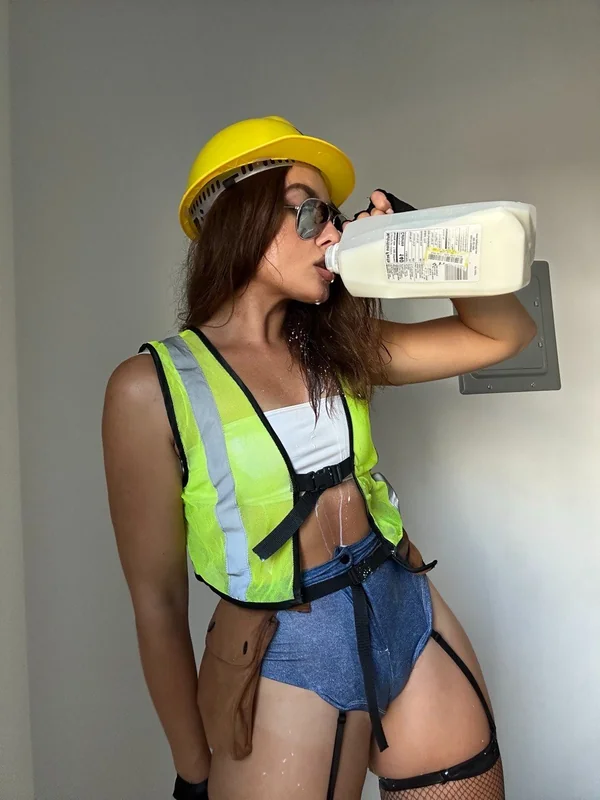 Amanda OnlyFans creator with engaging content