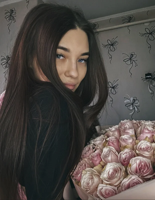 Kiwik OnlyFans Profile Kiwik OnlyFans creator with beautiful photos