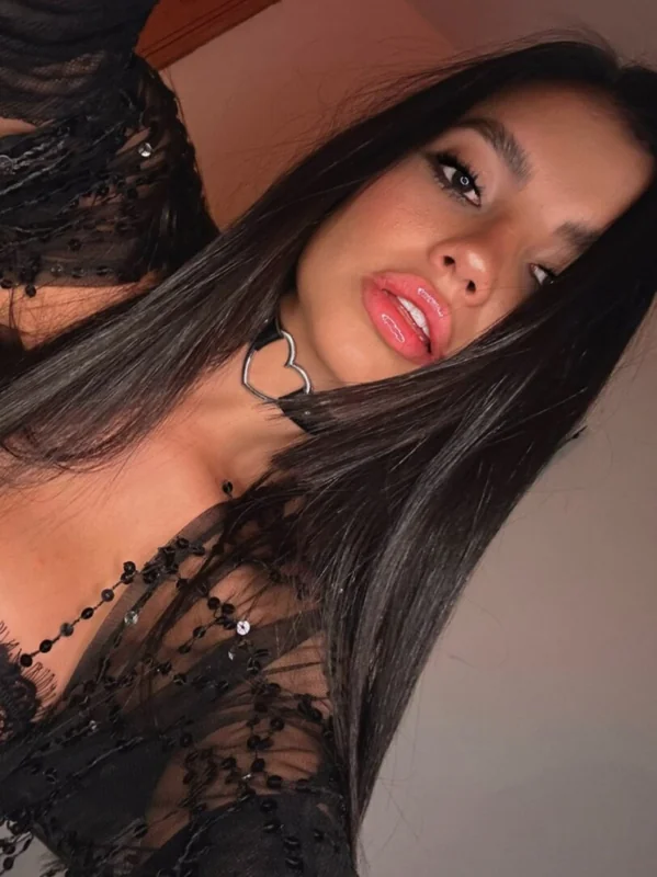 Andrea Montoya OnlyFans creator sharing spicy content