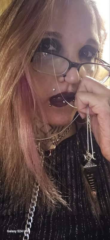 Sexy Slave Angel OnlyFans tattooed and pierced creator