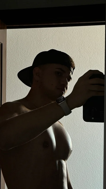 Angelvalladare5 OnlyFans exclusive profile