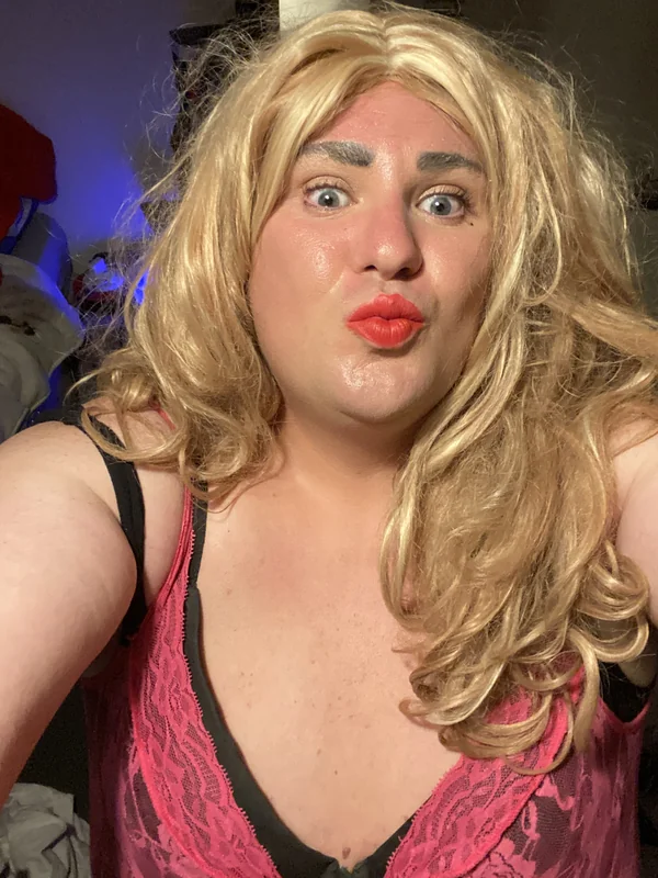 Annarlondon OnlyFans profile