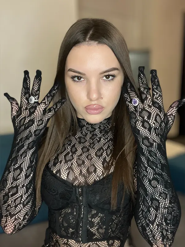 Annet OnlyFans Profile Annet OnlyFans Creator with Passionate Content