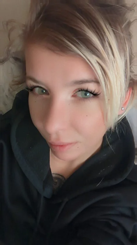 Anniestesiaxo OnlyFans adorable British creator