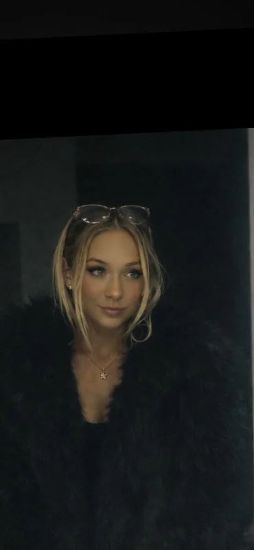 Ariarosewellness - OnlyFans Creator Profile Picture