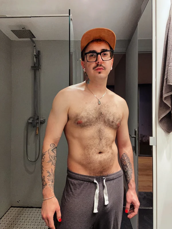 Ariusroi OnlyFans creator with a huge tool