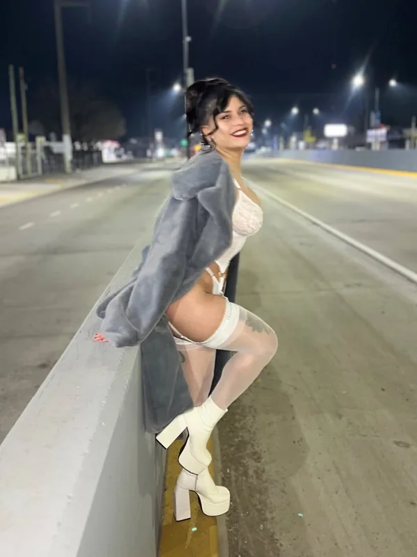 Arumartinez OnlyFans seductive creator