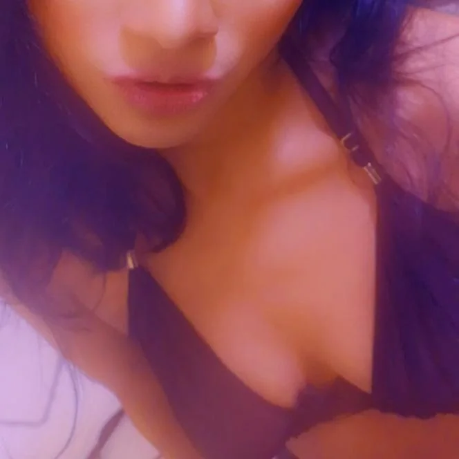 Preeti OnlyFans Creator Preeti OnlyFans creator and petite Asian girl