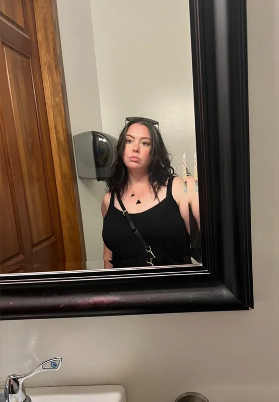Ava/Astoria OnlyFans Profile Ava/Astoria OnlyFans Brunette Creator