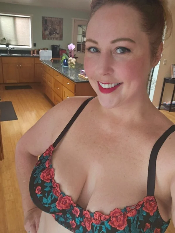 Ava Stone OnlyFans profile