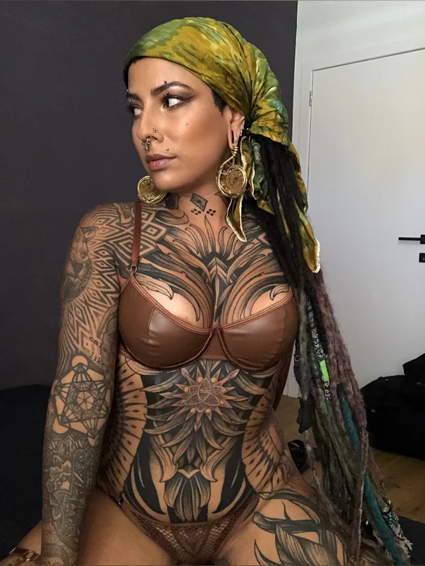 Mariana OnlyFans alternative creator