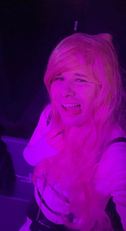 AWildSub OnlyFans enby sub