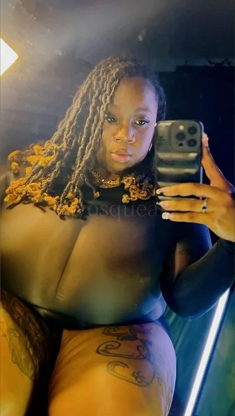 ayosqueak OnlyFans profile
