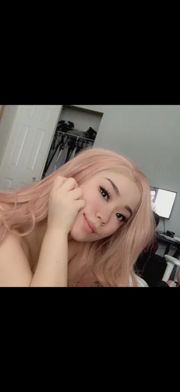 Sexy Lexi OnlyFans creator with premium content