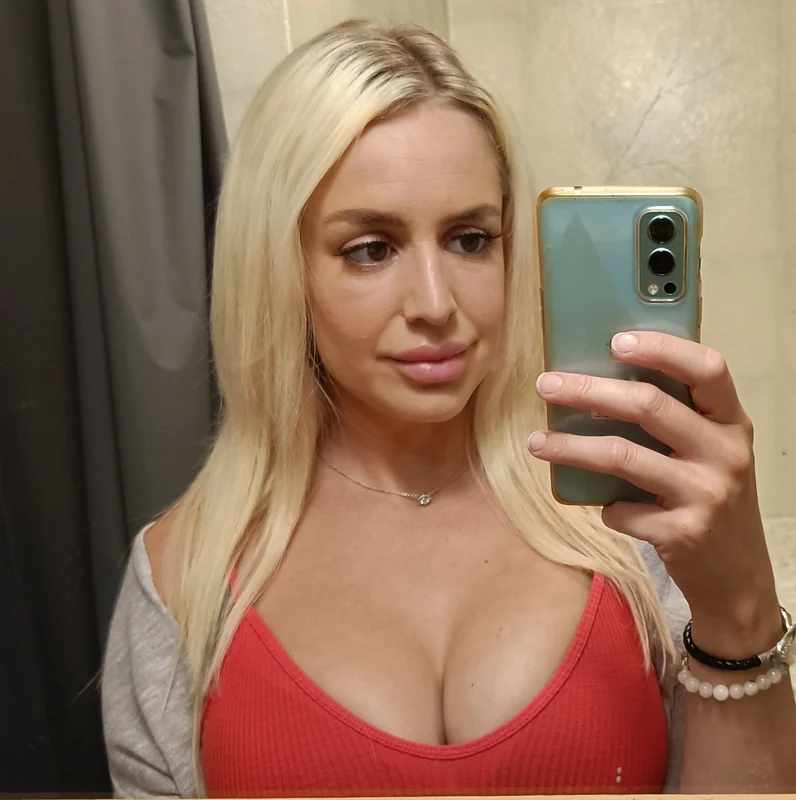 Rebecka OnlyFans profile