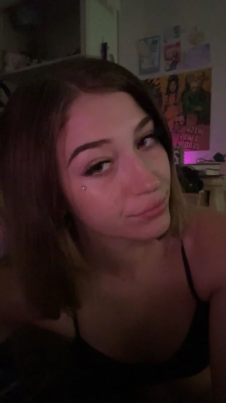 Emmi OnlyFans profile
