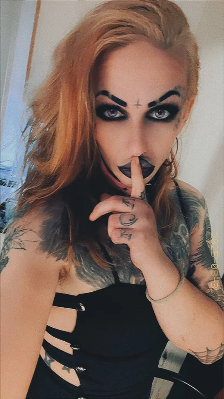 BaarbieDooll OnlyFans alternative creator