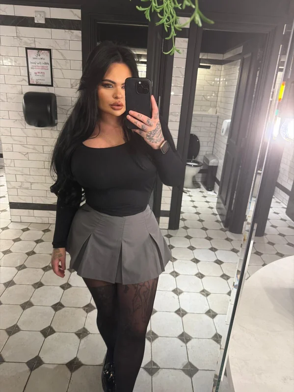 💗BABY LEX💗 OnlyFans Profile 💗BABY LEX💗 OnlyFans creator with curvy figure