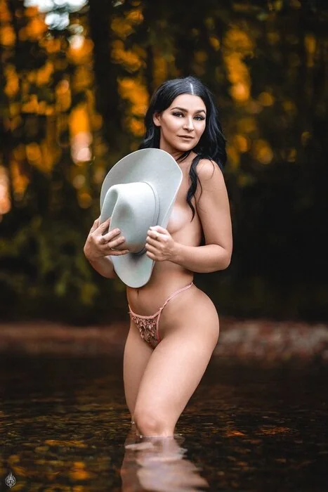 Hbaby OnlyFans creator with exclusive content