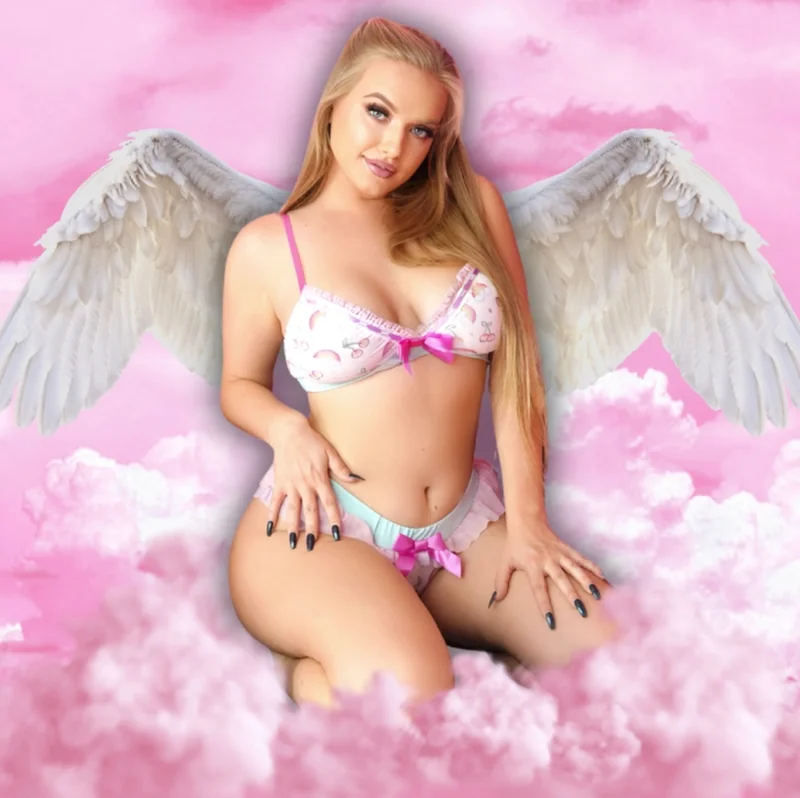 Baddangelfree OnlyFans Creator Model