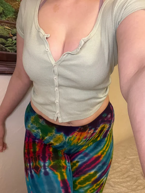 panda OnlyFans Profile panda OnlyFans creator with curvy content