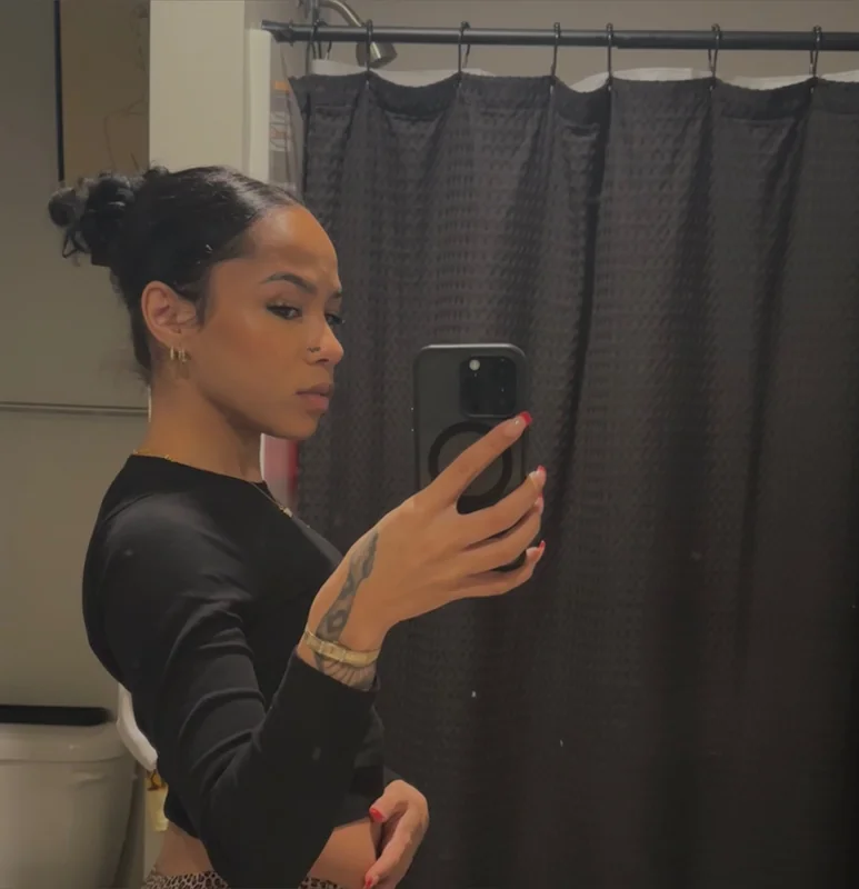 baecia OnlyFans creator with solo content