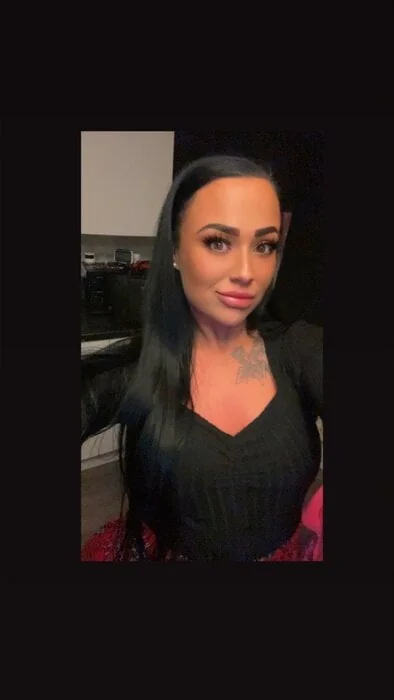 Baileybeaux OnlyFans creator with personalized adult content.
