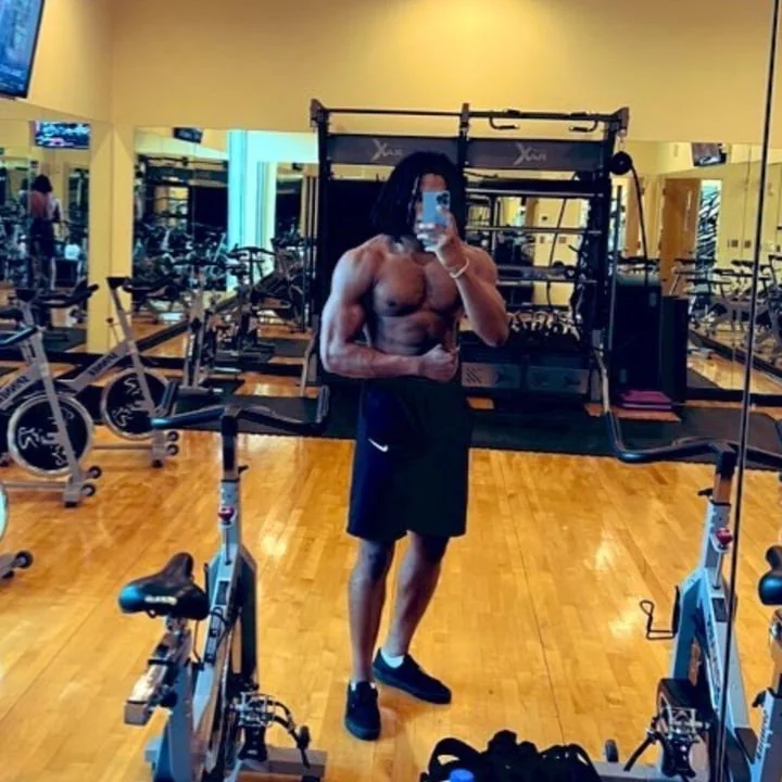 Bballplayerd OnlyFans sexy shaped body
