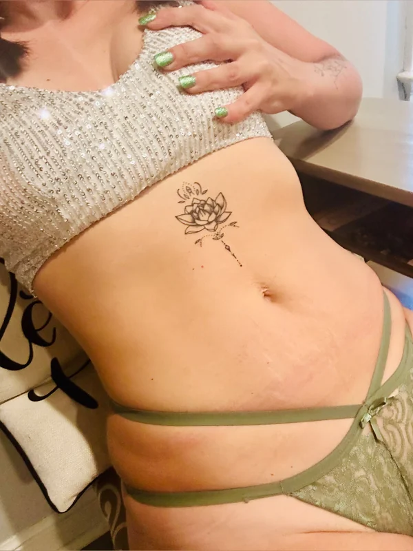 myShelley OnlyFans tattooed hippie