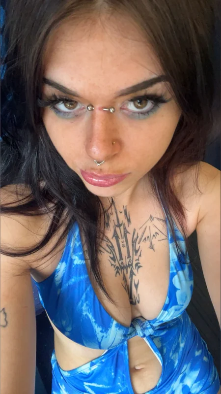 Elle OnlyFans Profile Elle OnlyFans petite brunette creator