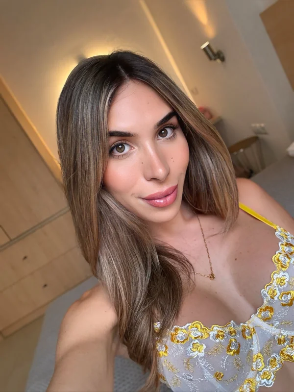 AGOS TS SEXTING NOW OnlyFans creator with engaging content.