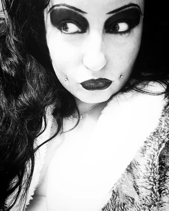 Bellatrixfoofoo OnlyFans Exclusive Goth Content